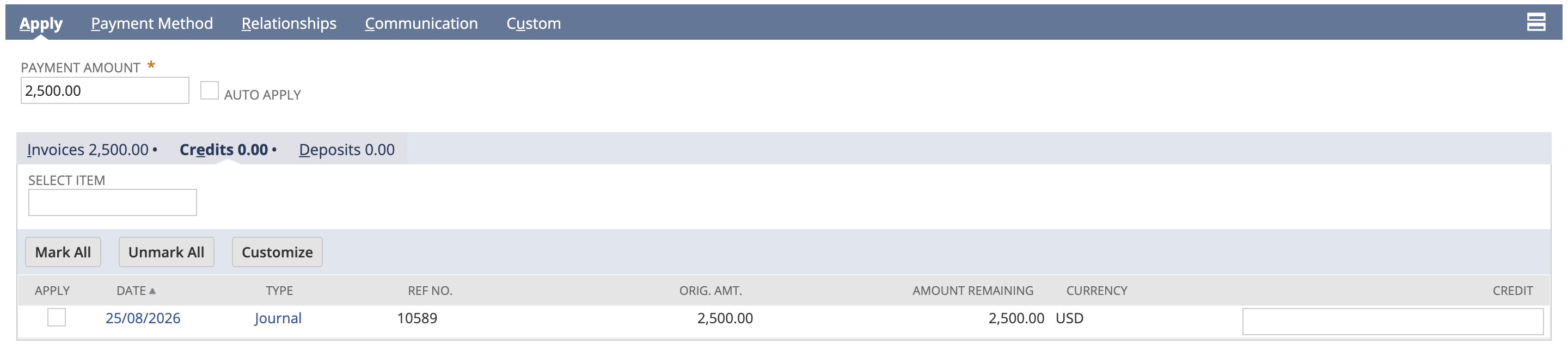 A NetSuite customer payment for 2,500.00 being applied to invoice INV6220, with the Credits tab showing journal entry 10589 still unticked and its full 2,500.00 amount remaining.